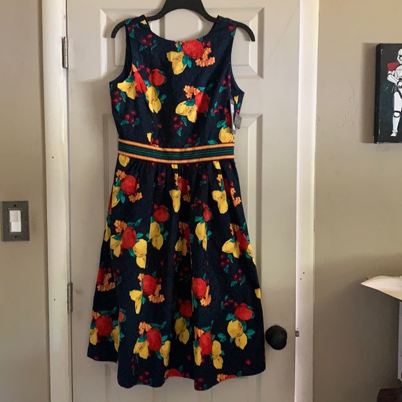 New York & Company Dresses & Skirts - Eva Mendez Citrus dress with pockets!